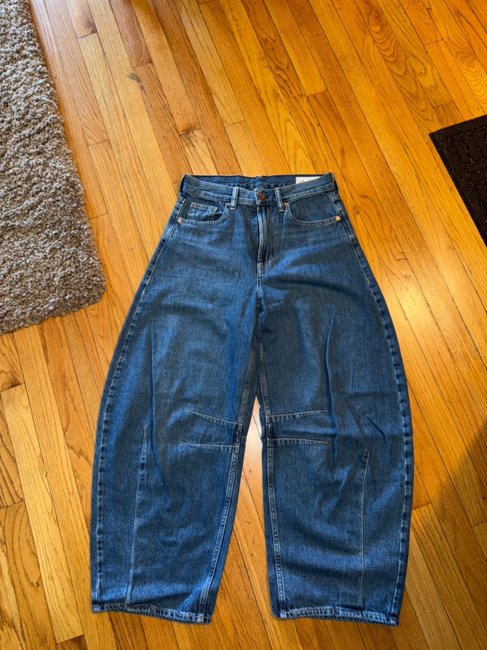 Classic Wide-Leg Dark Blue Women’s Jeans